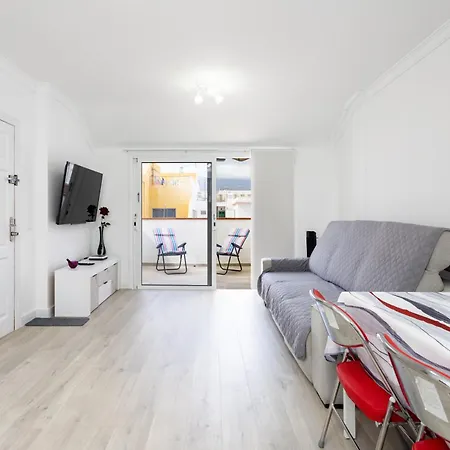 Home2book Seaside Escape, *